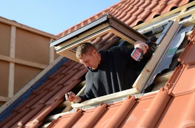 Pose de fenêtres de toit Velux à Évrange